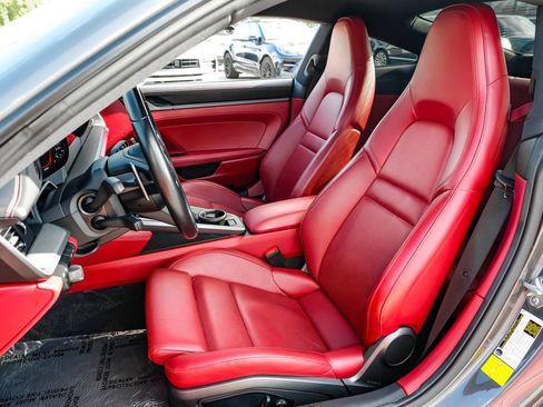 Used 2023 Porsche 911 Carrera RWD image 26