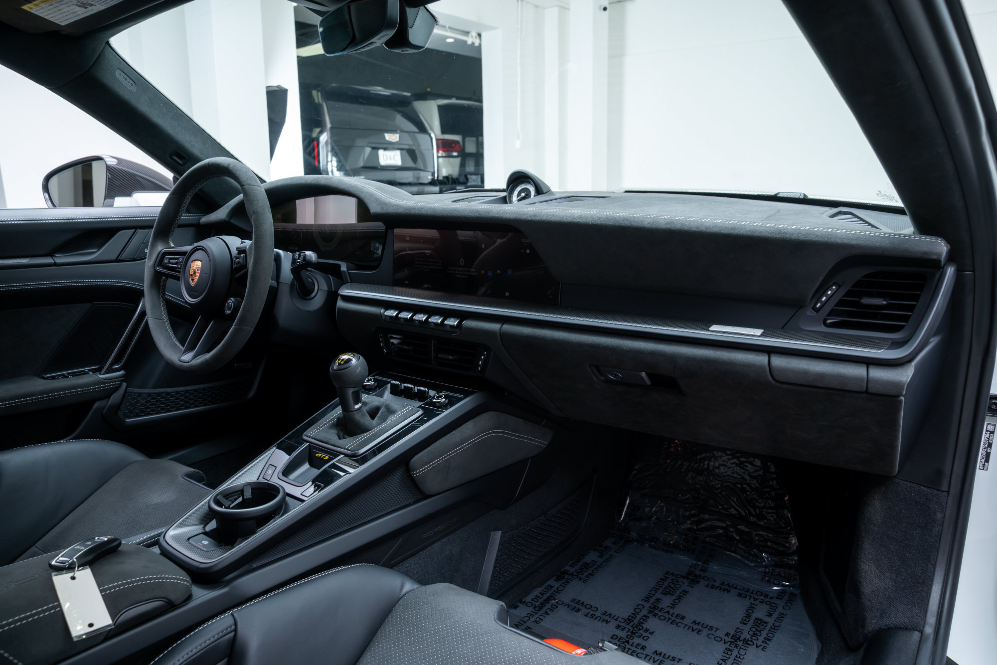 Used 2026 Porsche 911 GT3 RWD image 42