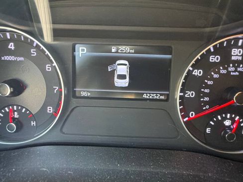 Used 2022 Kia Forte GT w/ GT2 Package FWD image 13