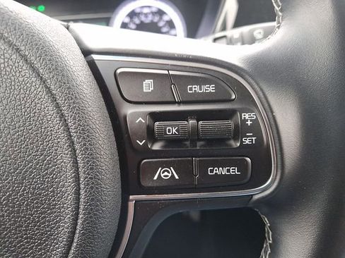 Certified 2022 Kia Niro LXS image 22