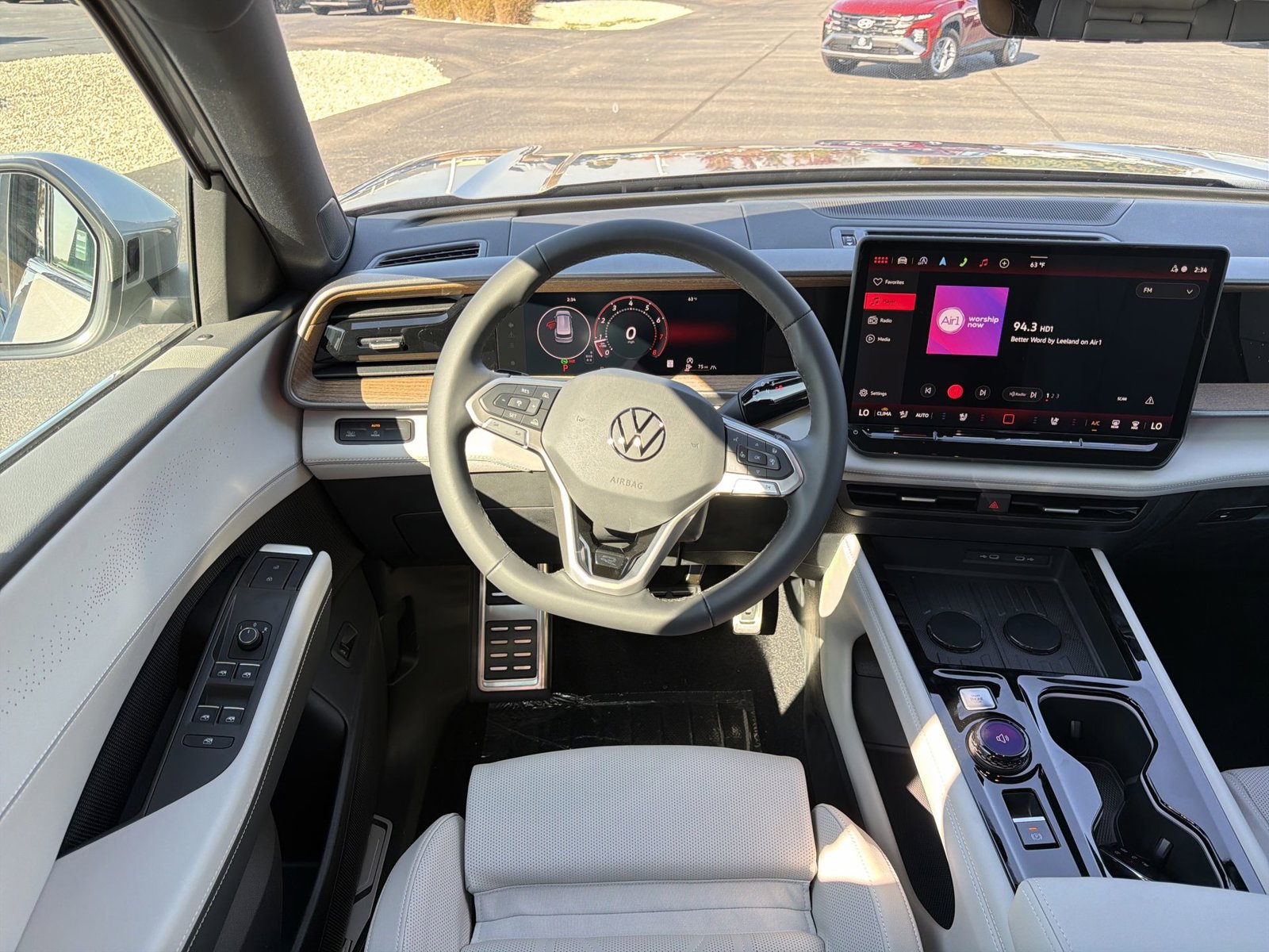 New 2027 Volkswagen Atlas SEL R-Line AWD/4WD image 15