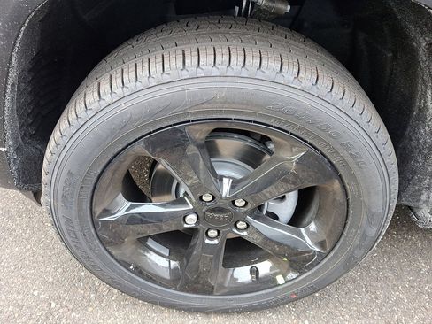 New 2026 Jeep Grand Cherokee Limited image 4