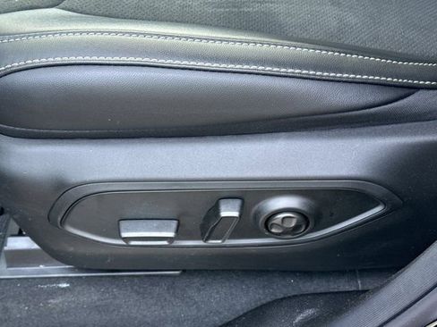 New 2026 Jeep Grand Cherokee Altitude image 13