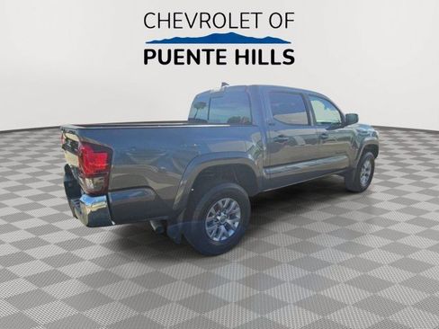 Used 2019 Toyota Tacoma SR5 RWD image 8