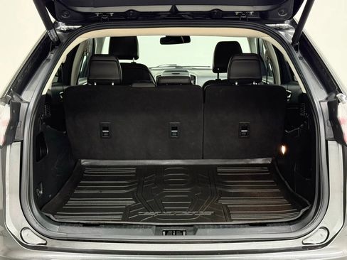 Used 2020 Ford Edge SEL w/ Convenience Package image 39