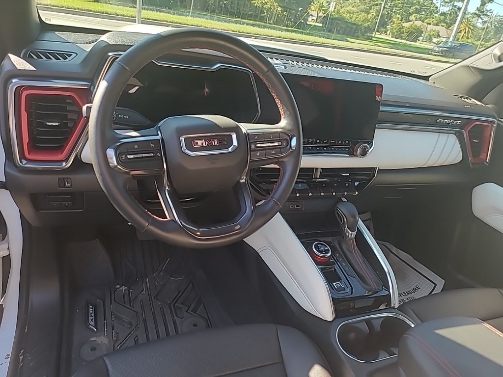 Used 2024 GMC Canyon AT4X AWD/4WD image 6