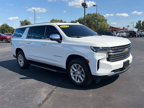 Used 2022 Chevrolet Suburban Premier AWD/4WD image 7