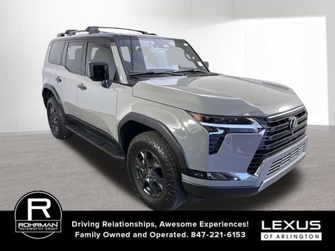 Used 2024 Lexus GX 550 AWD/4WD image 3