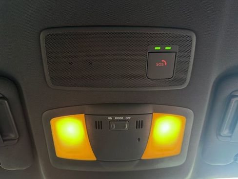 Used 2025 Nissan Z Performance w/ Floor Mat Package RWD image 27