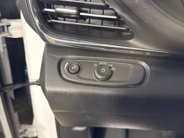 Used 2025 Buick Envista Preferred FWD image 18