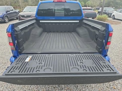 Used 2024 Nissan Frontier SL w/ Technology Package RWD image 18