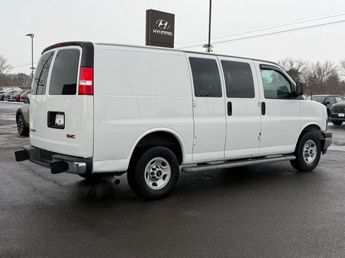 Used 2019 GMC Savana 2500 w/ Driver Convenience Package RWD image 6