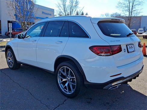 Used 2022 Mercedes-Benz GLC 300 4MATIC image 4