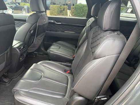 Used 2022 Hyundai Palisade Calligraphy image 12