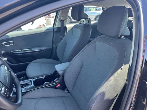 Used 2025 Kia K4 FWD image 27