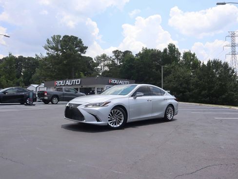 Used 2020 Lexus ES 350 w/ Accessory Package FWD image 7