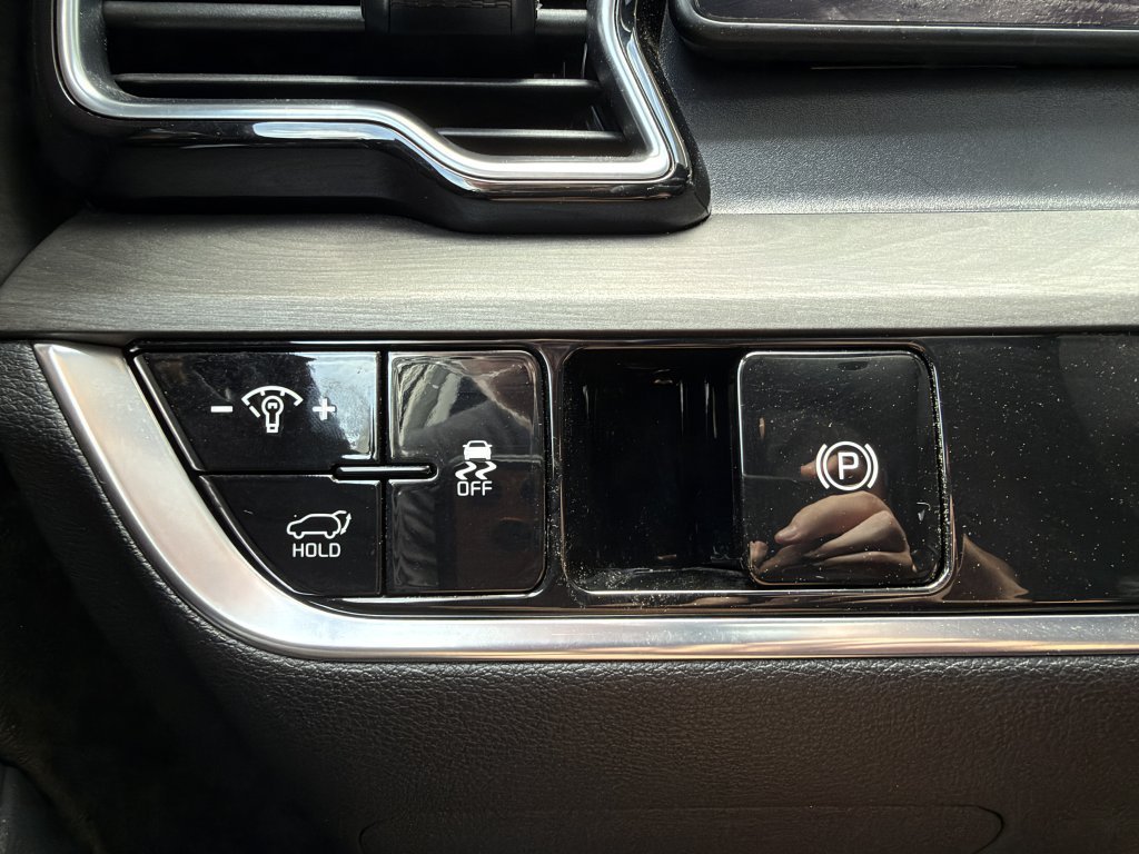 Used 2025 Kia Sportage X-Pro Prestige AWD/4WD image 29