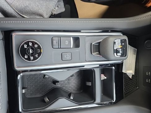 New 2026 Nissan Pathfinder SV image 26