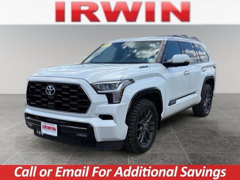 Certified 2023 Toyota Sequoia Platinum AWD/4WD image 1