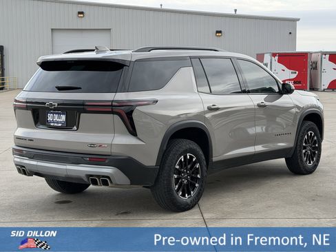 Used 2026 Chevrolet Traverse Z71 w/ Driver Confidence Package image 4