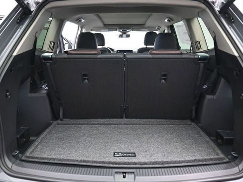 New 2026 Volkswagen Atlas Peak Edition image 12