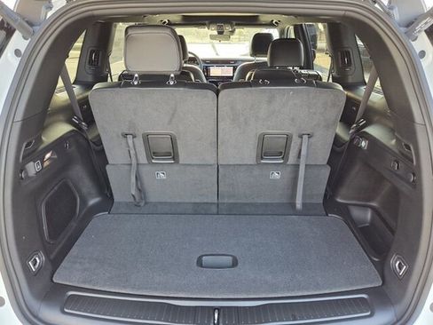 New 2026 Jeep Grand Cherokee L Limited image 12