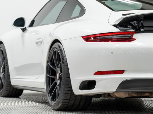 Used 2018 Porsche 911 Carrera GTS image 13