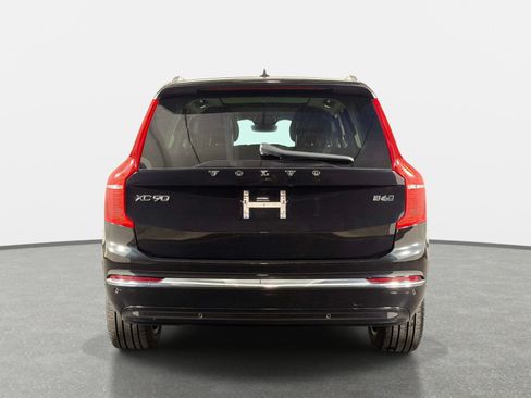 Used 2025 Volvo XC90 B6 Plus AWD/4WD image 4