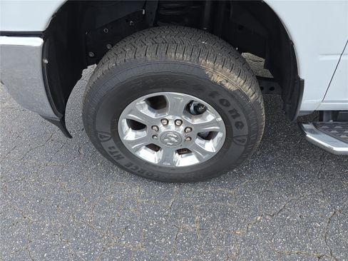 Used 2024 RAM 2500 Big Horn w/ Bed Utility Group image 10