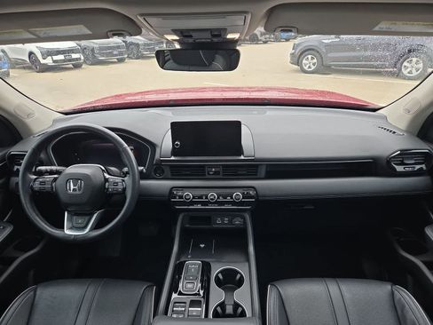 Used 2024 Honda Pilot Elite image 13