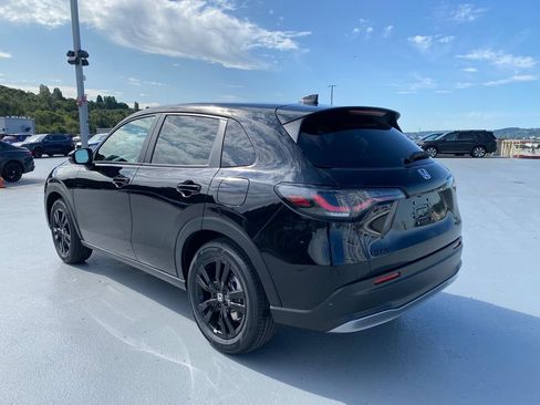 New 2026 Honda HR-V Sport image 9