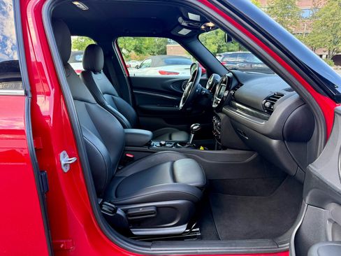 Used 2019 MINI Cooper Clubman S image 25