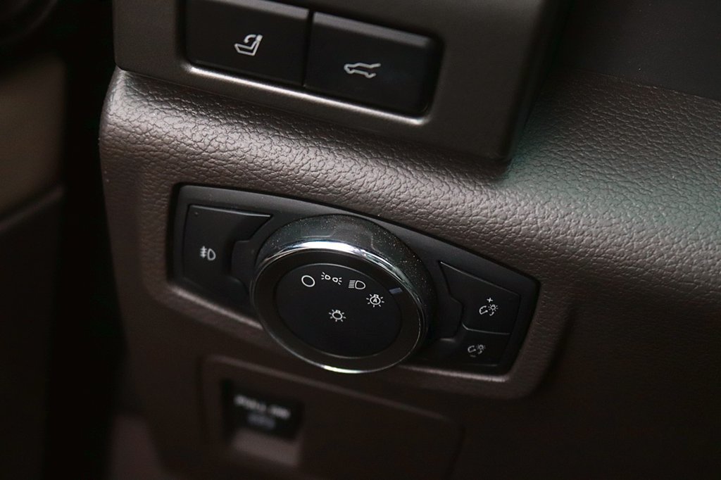 Used 2021 Ford Expedition XLT RWD image 24