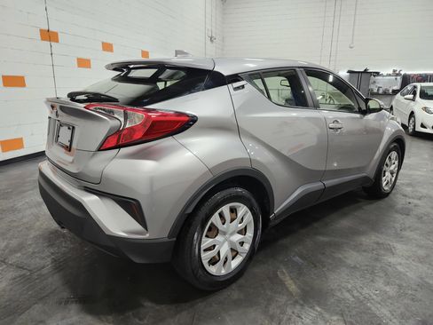 Used 2019 Toyota C-HR LE image 15