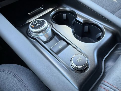 New 2025 Ford Explorer Active image 18