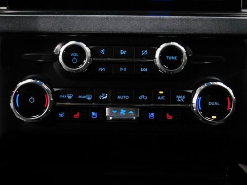 Used 2023 Ford F250 Limited w/ FX4 Off-Road Package image 49