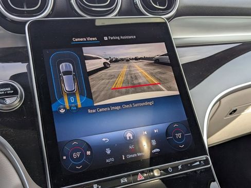 Used 2026 Mercedes-Benz GLC 300 4MATIC image 10