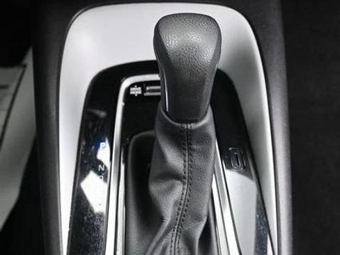 Used 2025 Toyota Corolla SE FWD image 15