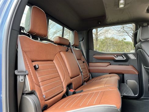 Used 2025 GMC Sierra 1500 Denali Ultimate image 28