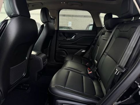 New 2026 Lincoln Corsair Premiere image 20