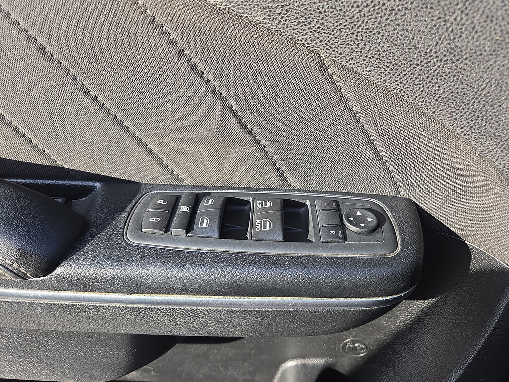 Used 2017 Dodge Charger SXT RWD image 21