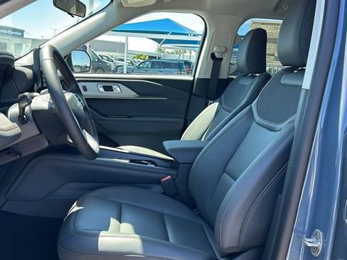 New 2026 Ford Explorer Active w/ Active Comfort Package AWD/4WD image 19