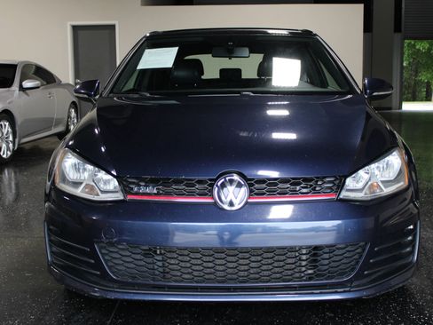 Used 2015 Volkswagen GTI SE FWD image 7