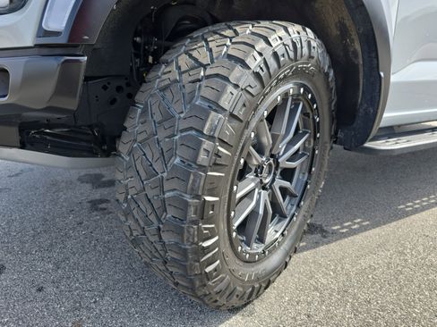 Used 2024 Ford F150 Raptor image 32