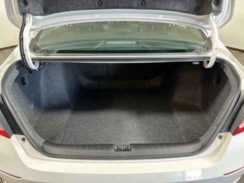Used 2019 Honda Accord Touring image 25