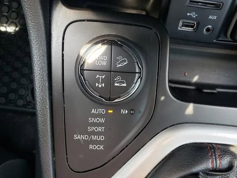 Used 2018 Jeep Cherokee Trailhawk w/ Quick Order Package 27L AWD/4WD image 20