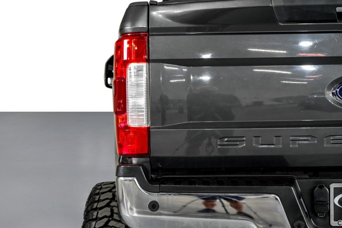 Used 2019 Ford F250 Lariat w/ Lariat Ultimate Package AWD/4WD image 41