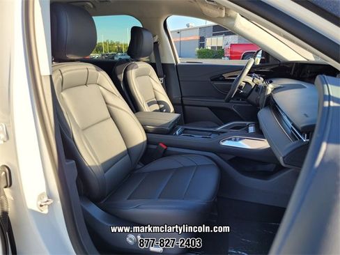 New 2026 Lincoln Nautilus Premier image 10