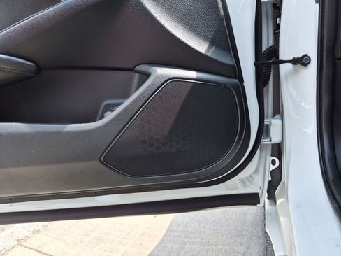 Used 2022 Honda Accord Touring image 16