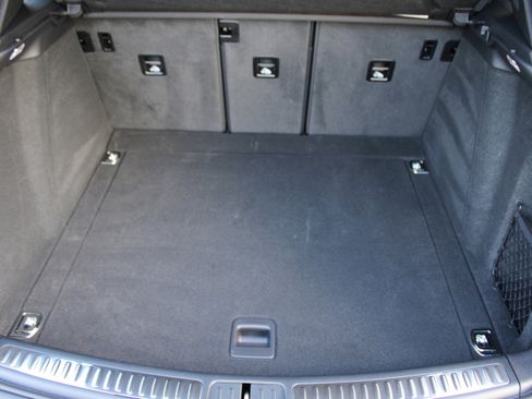 Certified 2025 Porsche Macan image 34